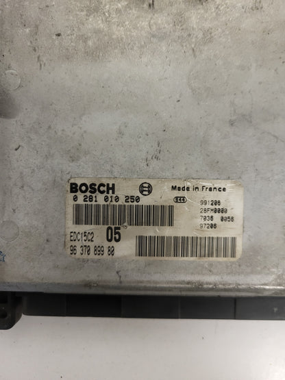 PEUGEOT CITROEN ECU / 0281010250 / EDC15C2 / 9637089980 / BOSCH