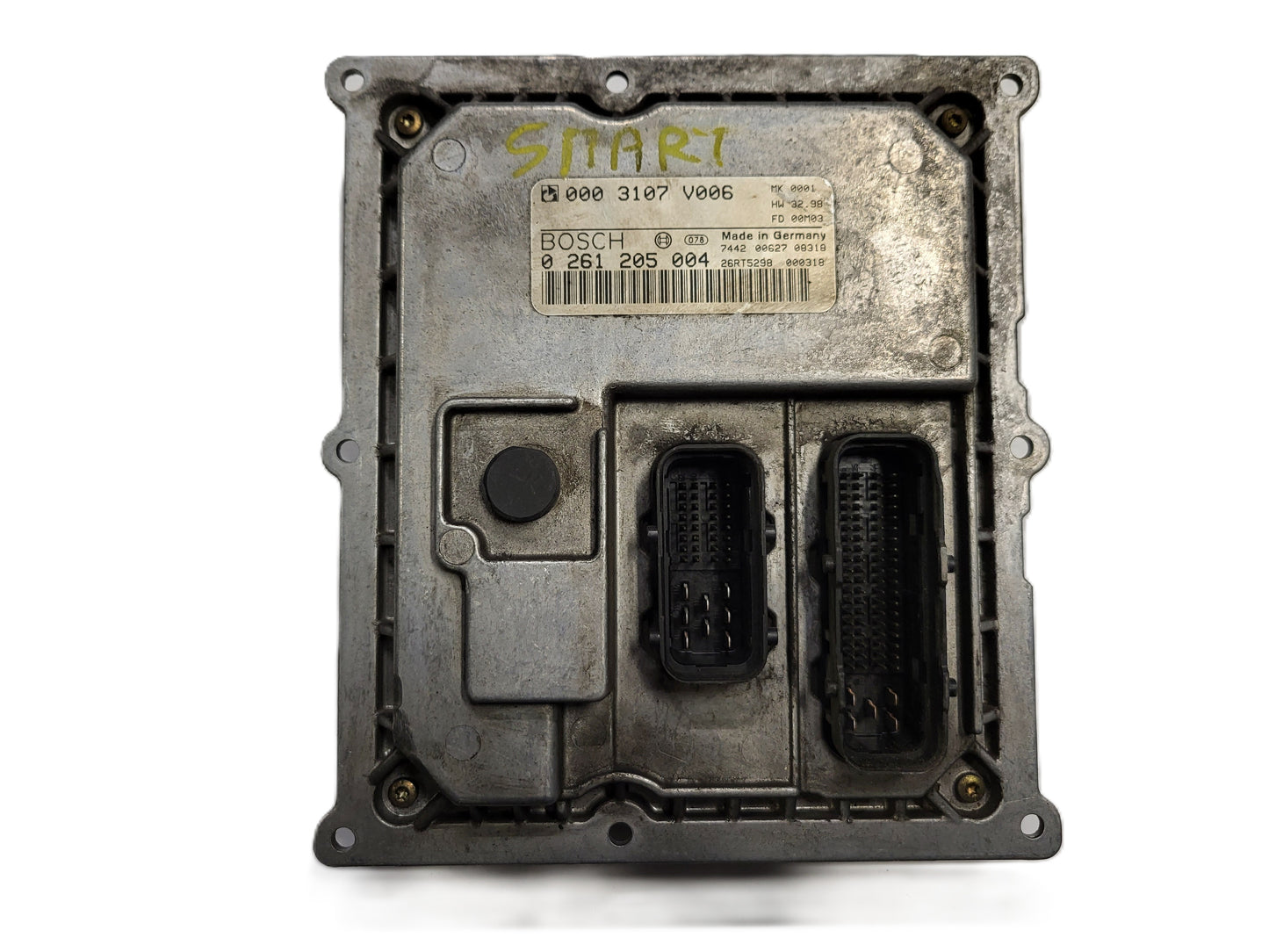 SMART FORTWO ECU / 0261205004 / 0003107V006 / HW 32.98 / BOSCH