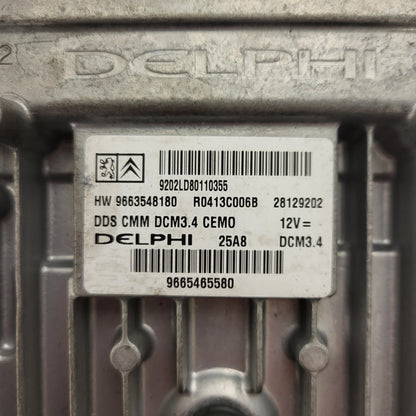 LAND ROVER FREELANDER ECU / 0281010811 / NNN000150 / 7788578 / BOSCH - B33-18 - 2