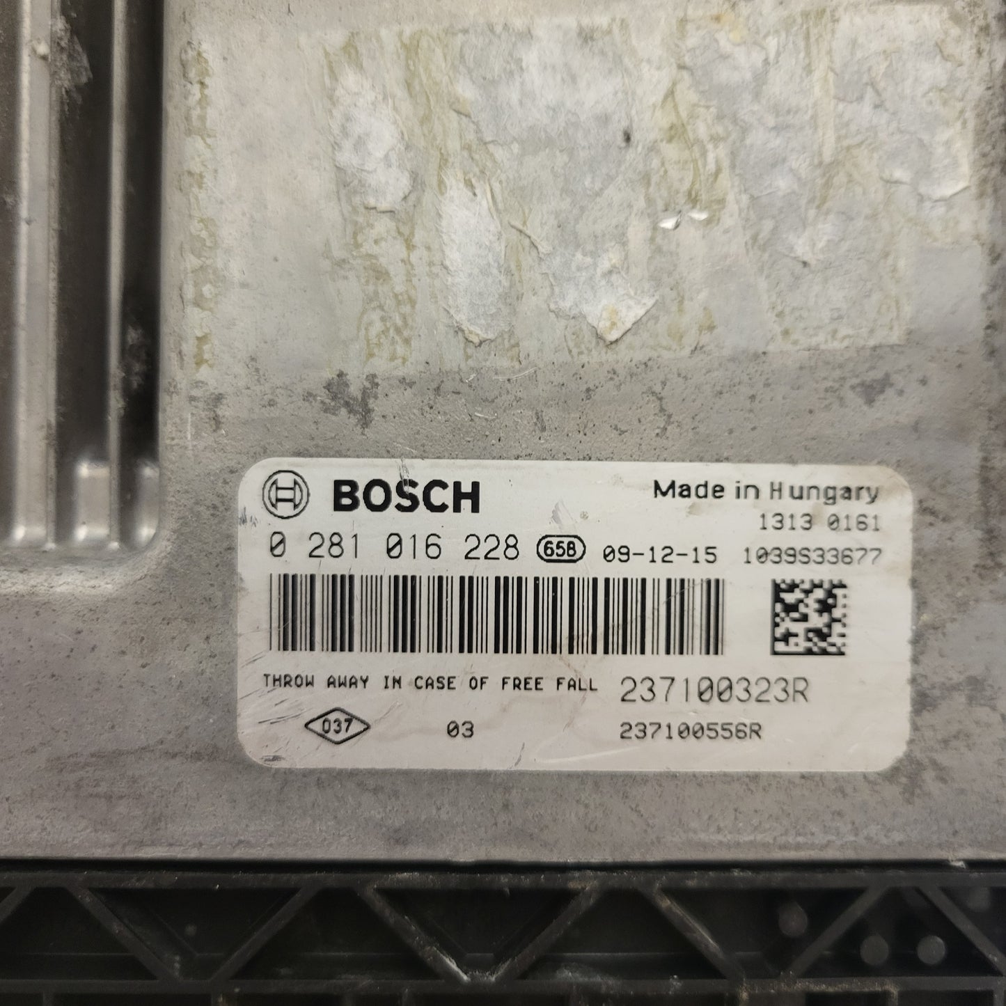 RENAULT MEGANE 3 ECU / 0281016228 / 237100323R / 237100556R / BOSCH