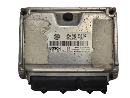 VW SEAT ŠKODA 1.0 ECU / 030906032DR / 0261207624 / ME7.5.10 / BOSCH