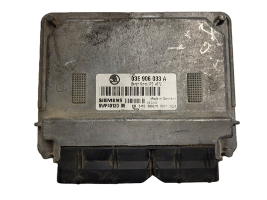 SKODA FABIA ECU / 03E906033A / 5WP40120 05 / SIEMENS