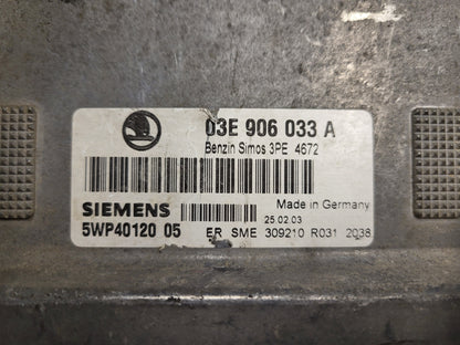 SKODA FABIA ECU / 03E906033A / 5WP40120 05 / SIEMENS