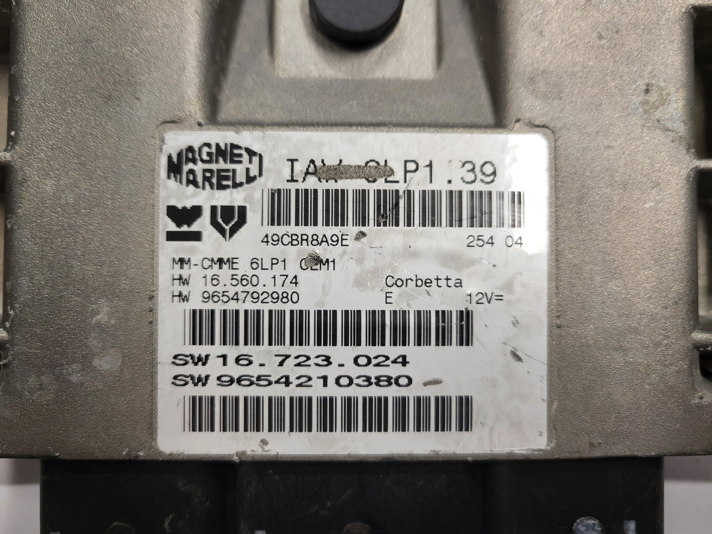 Peugeot Citroen ECU / IAW 6LP1.39 / SW 9654210380 / HW 9654792980 / IAW6LP1.39