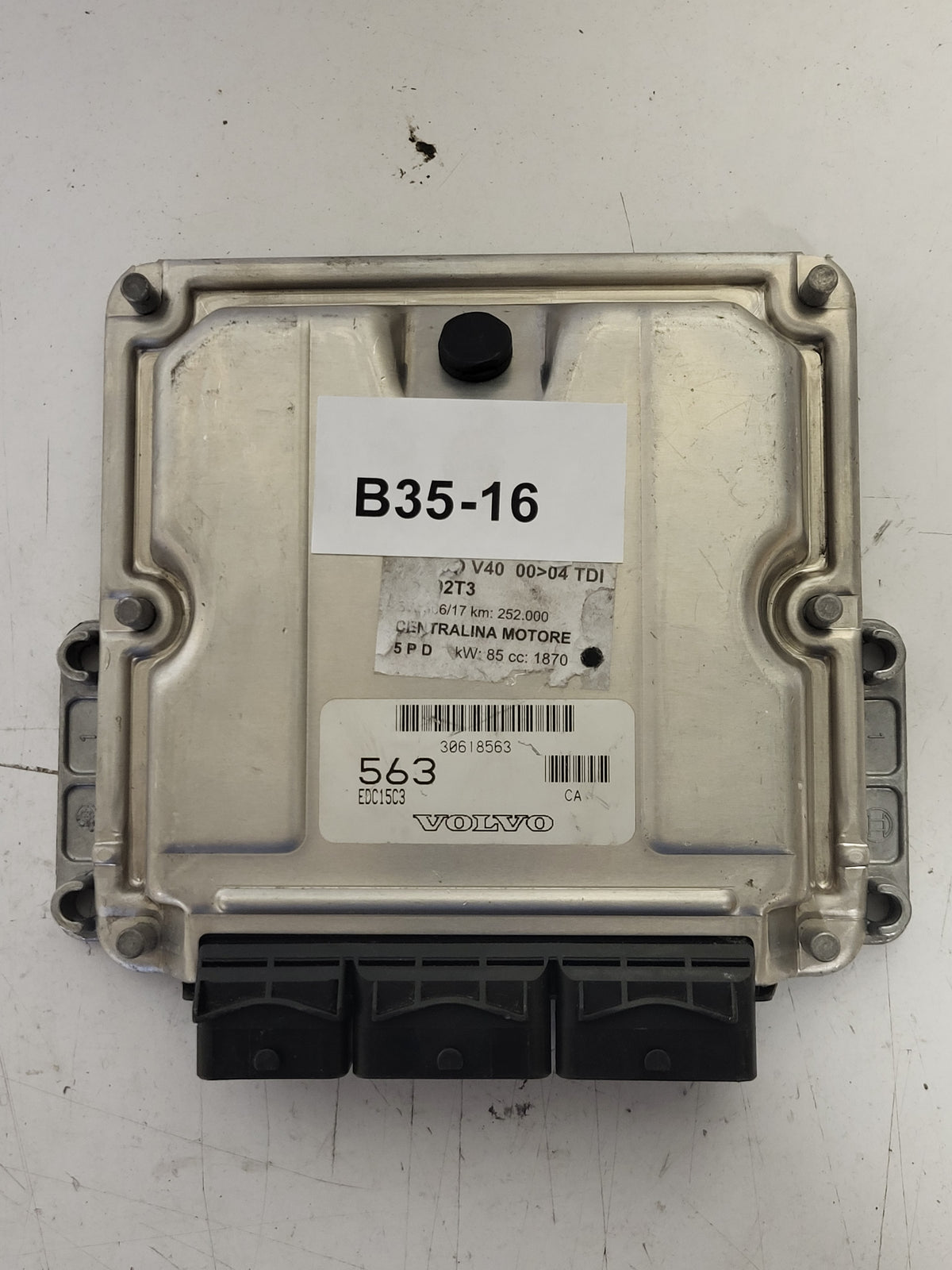 Volvo S40 V40 ECU / 0281010441 / HOM8200065996 / 8200049959 / BOSCH - B35-16 - 3
