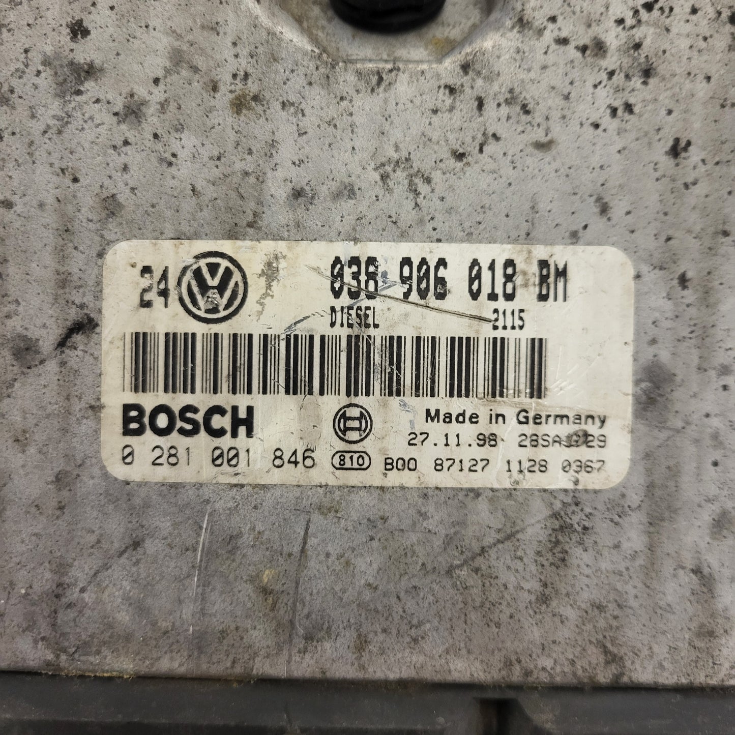 VW GOLF 4 1.9 ECU / 038906018BM / 0281001846 / BOSCH