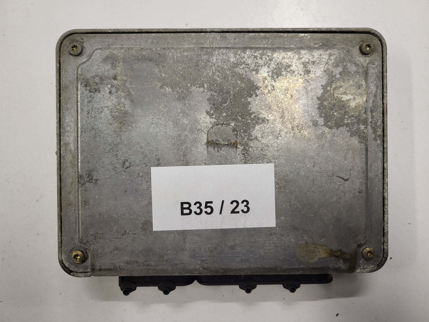 VOLKSWAGEN AUDI SEAT ŠKODA ECU / 06A906018GC / 0261206587 / BOSCH