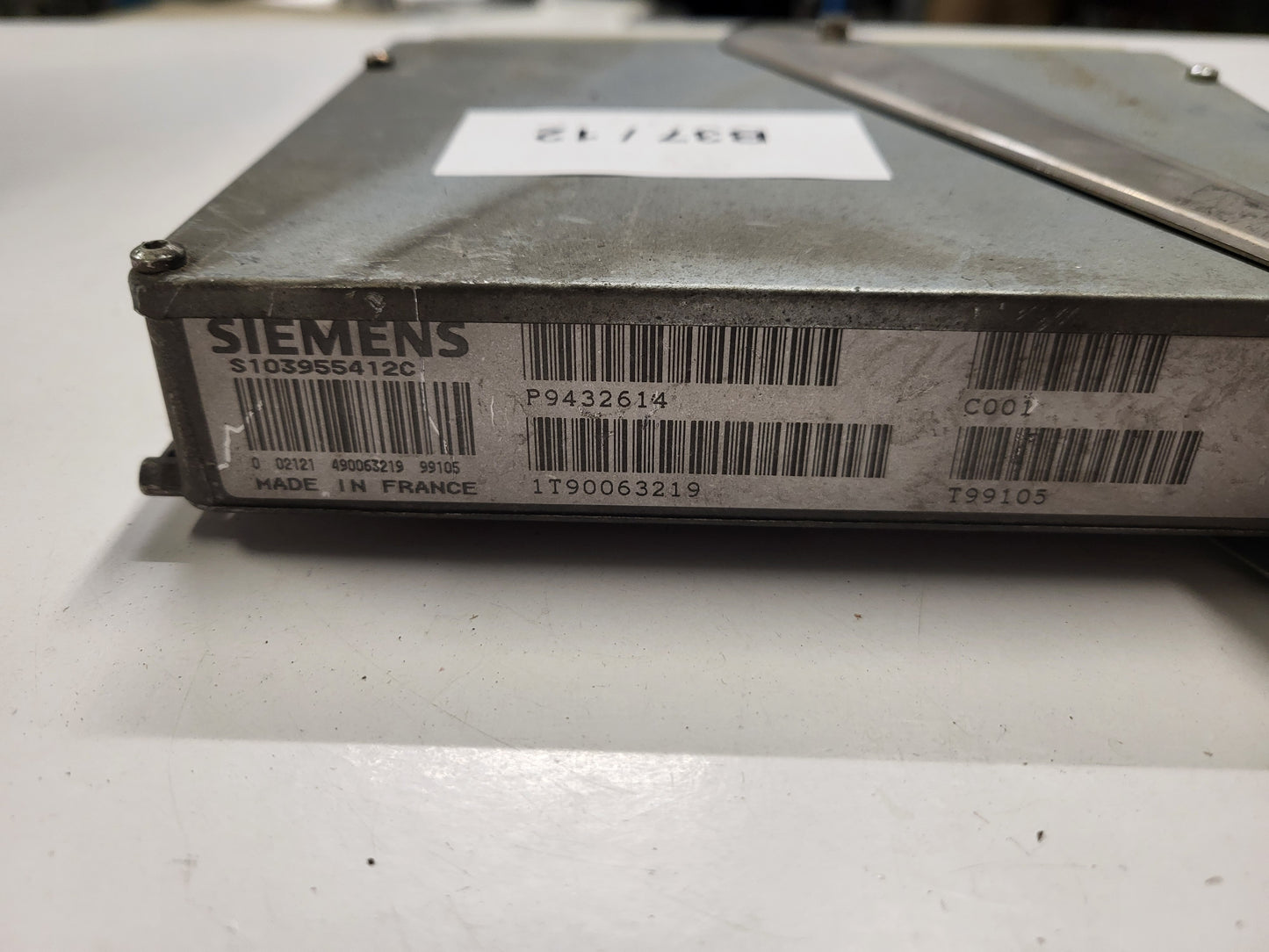 Volvo ECU / S1039555412C / P9432614 / 1T90063219 / SIEMENS