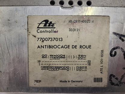 RENAULT R21 ABS ECU / 7700737013 / 333121 / 10.0911-0022.4 / ATE