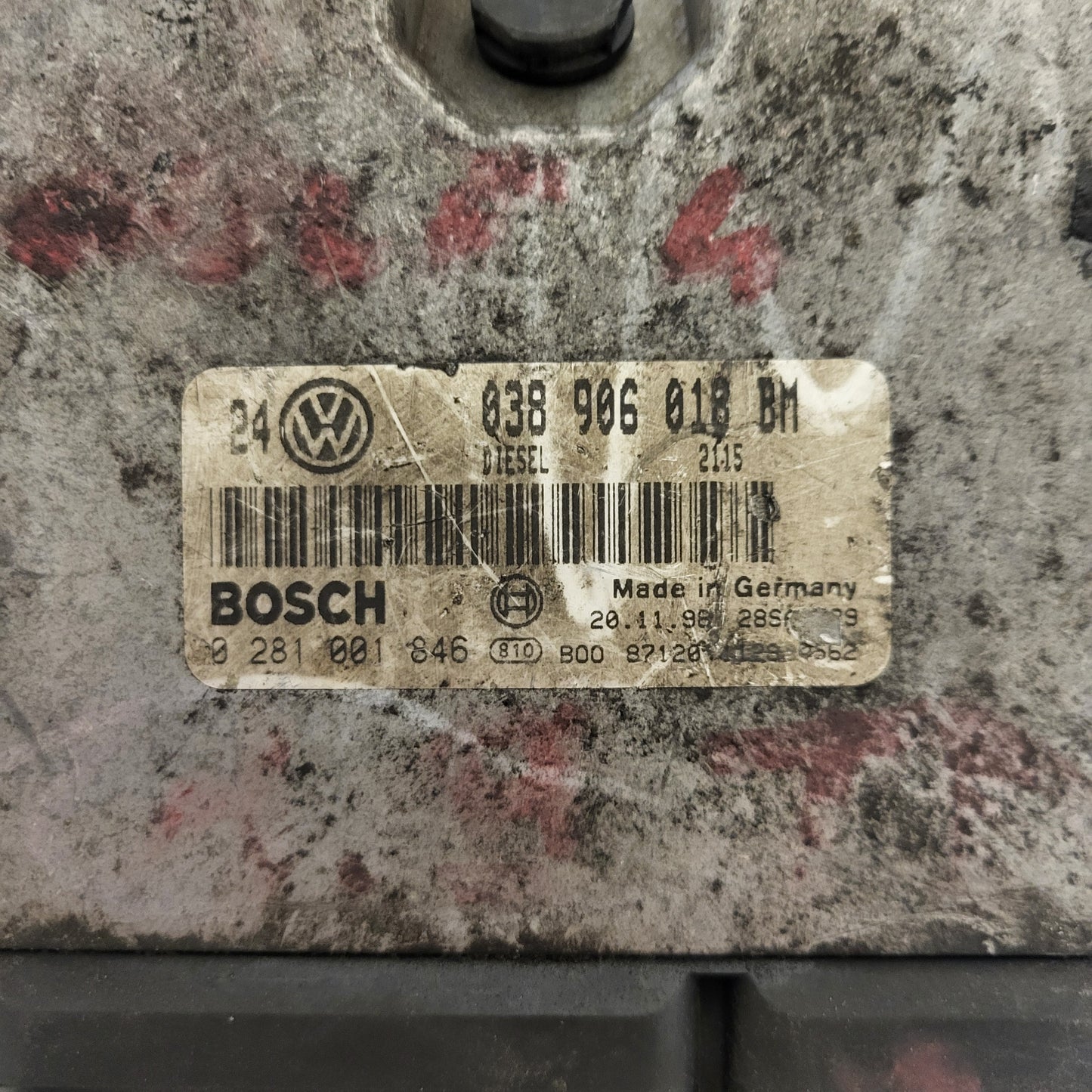 VW GOLF 4 1.9 ECU / 038906018BM / 0281001846 / BOSCH