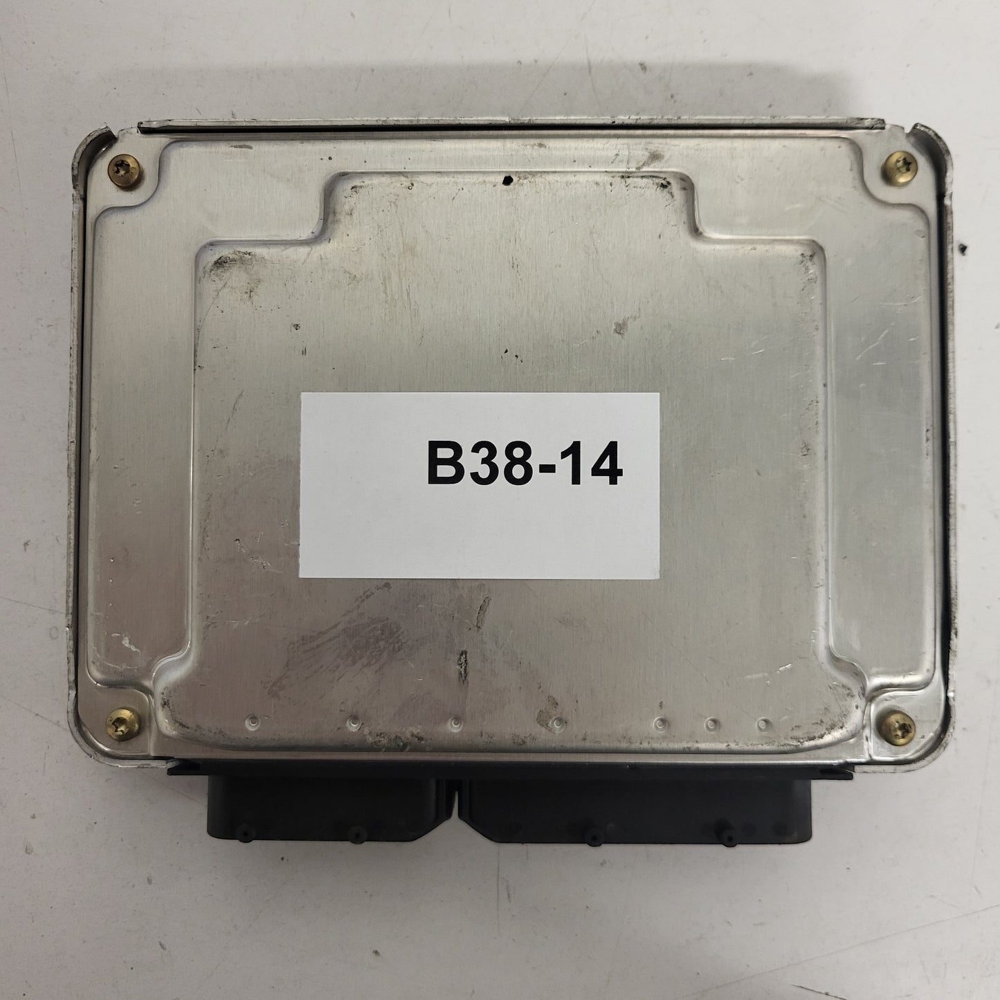 VW PASSAT 1.9 ECU / 4Z7907401B / 0281010447 / BOSCH