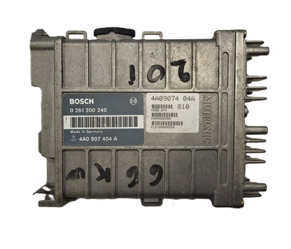 Audi ECU / 0261200240 / 4A0907404A / BOSCH