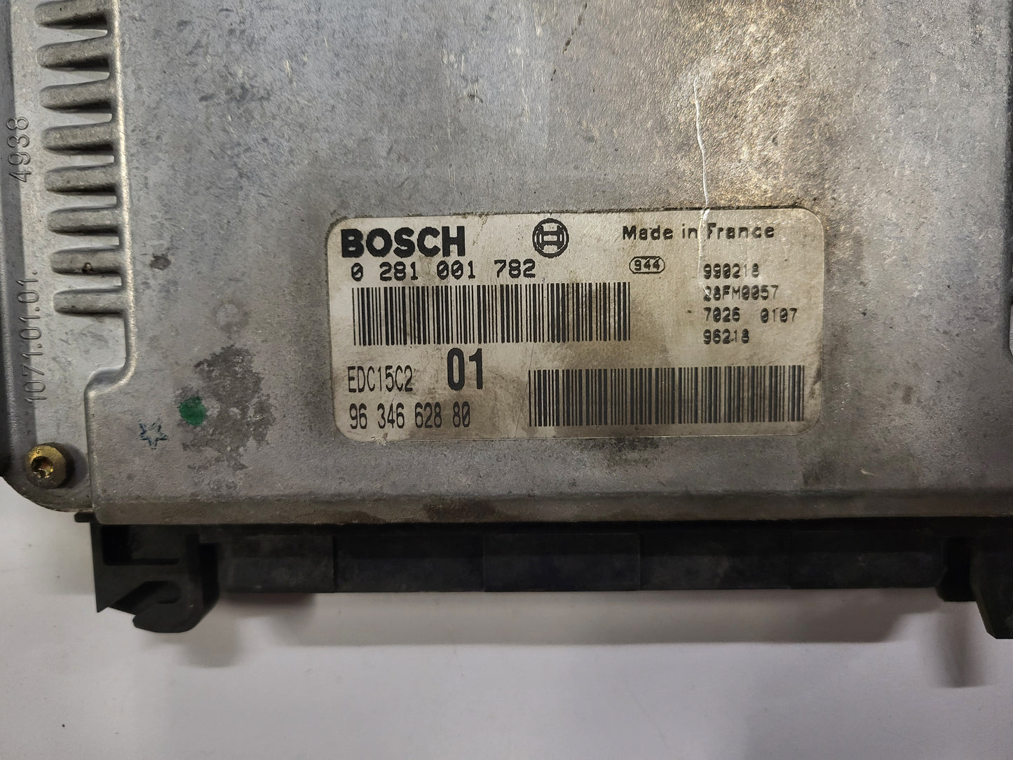 Peugeot 406 ECU / 0281001782 / 9634662880 / EDC15C2 / BOSCH