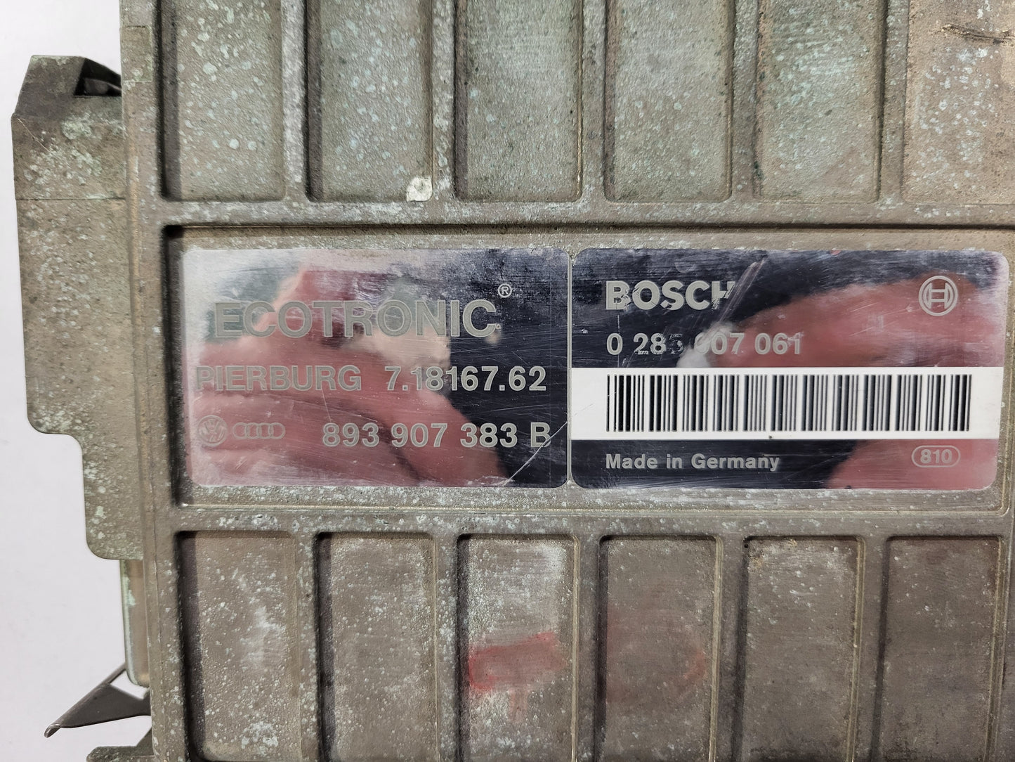 VW AUDI ECU / 0285007061 / 893907383B / 7.18167.62 / BOSCH