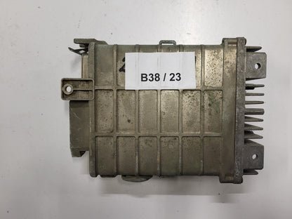 VW AUDI ECU / 0285007061 / 893907383B / 7.18167.62 / BOSCH