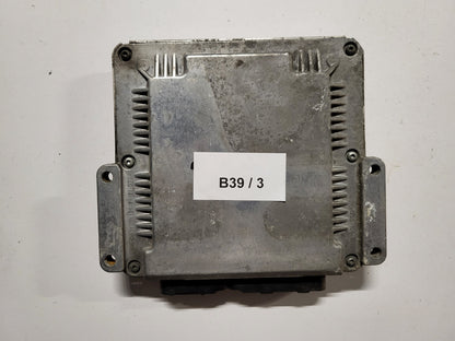 CHRYSLER VOYAGER ECU / 0281012121 / P05094285AC / BOSCH