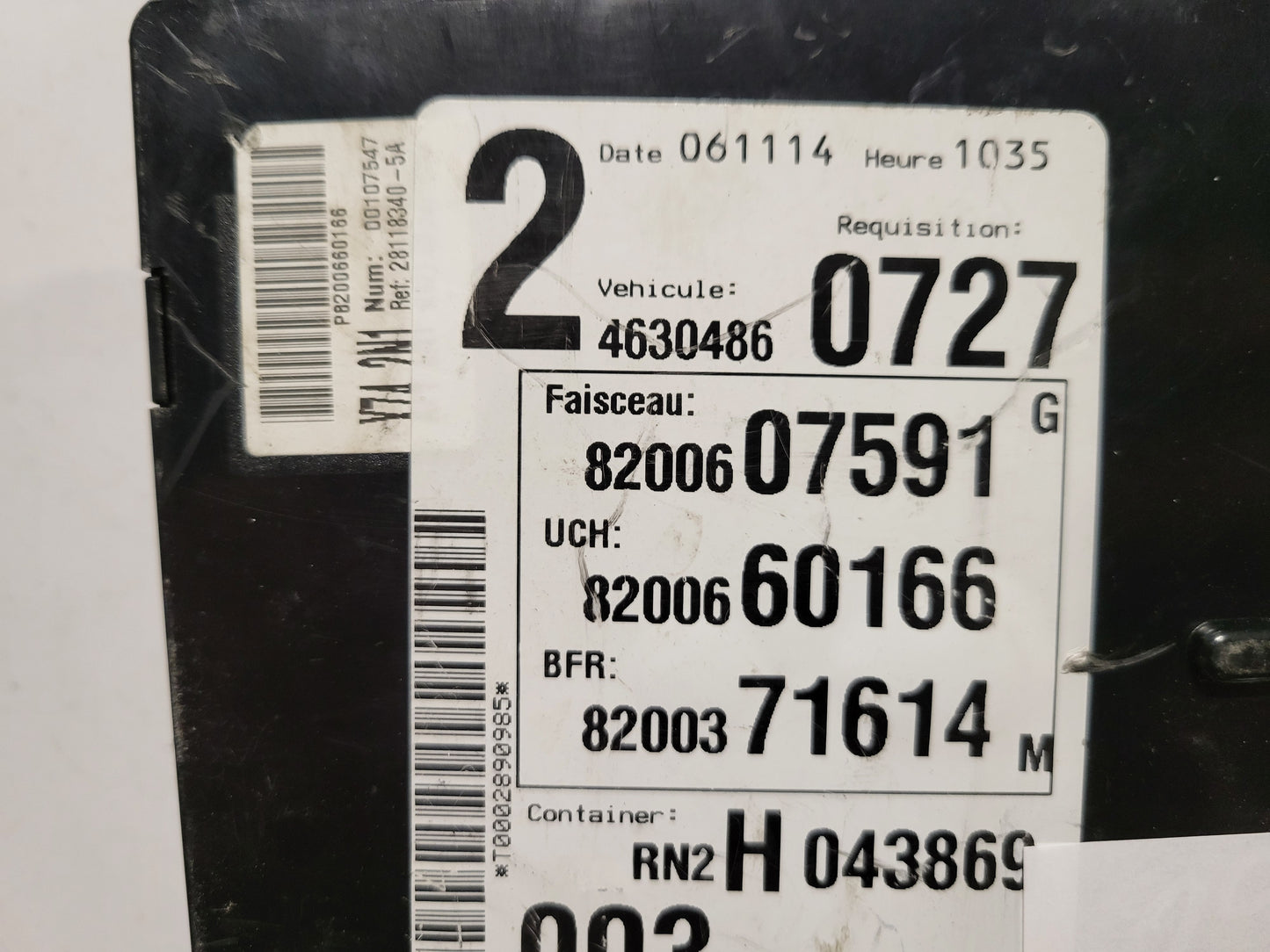 Renault BSI ECU / 8200660166 / X74 2N1 / P8200660166 / SAGEM