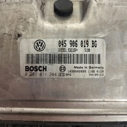 VW ŠKODA ECU / 045906019BG / 0281011244 / EDC15P+ / BOSCH - B40-09 - 2