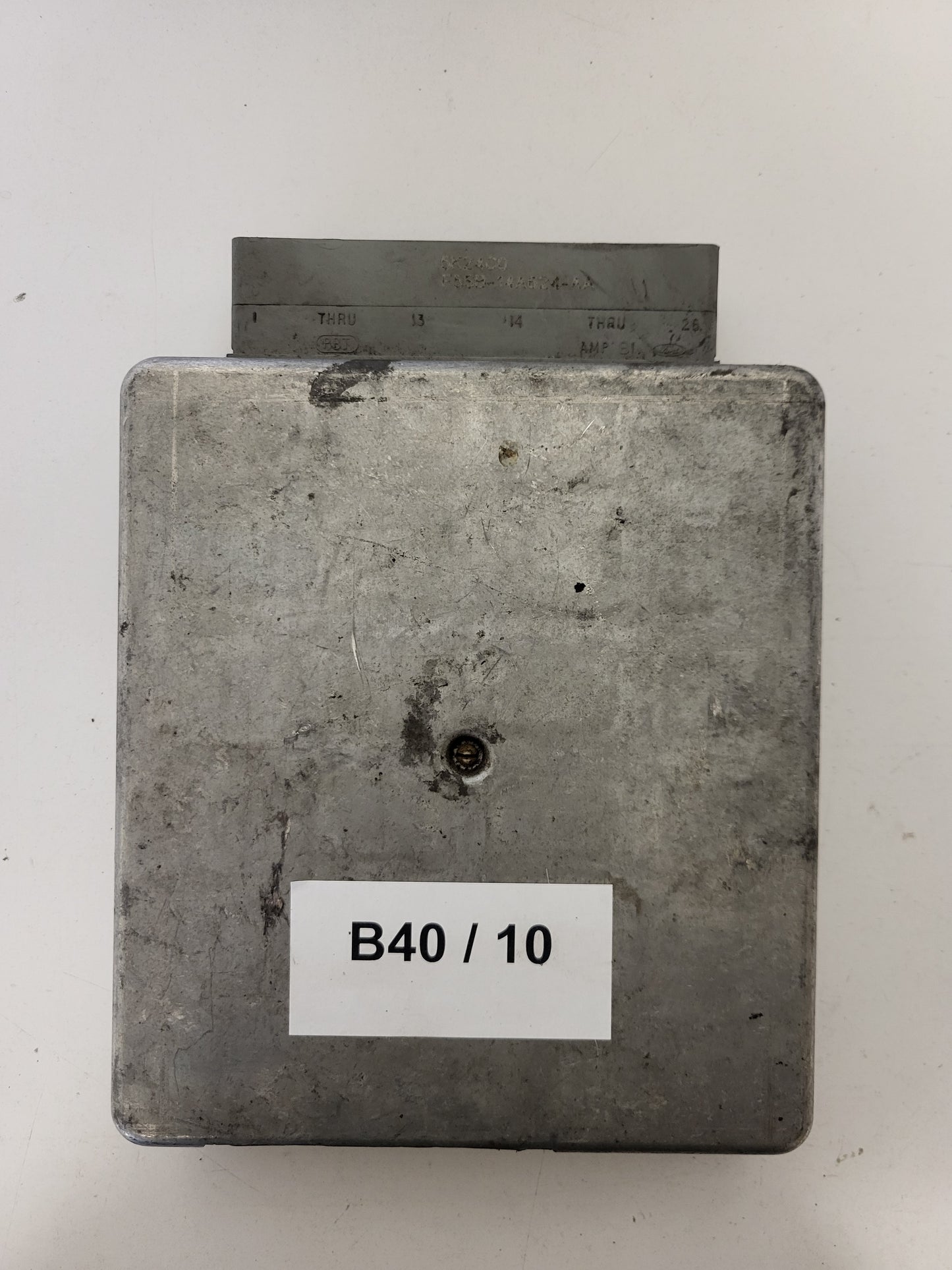 FORD FIESTA ECU / 96FB-12A650-AB / LEE-101 / EEC-V / KEEN / 96FB12A650AB