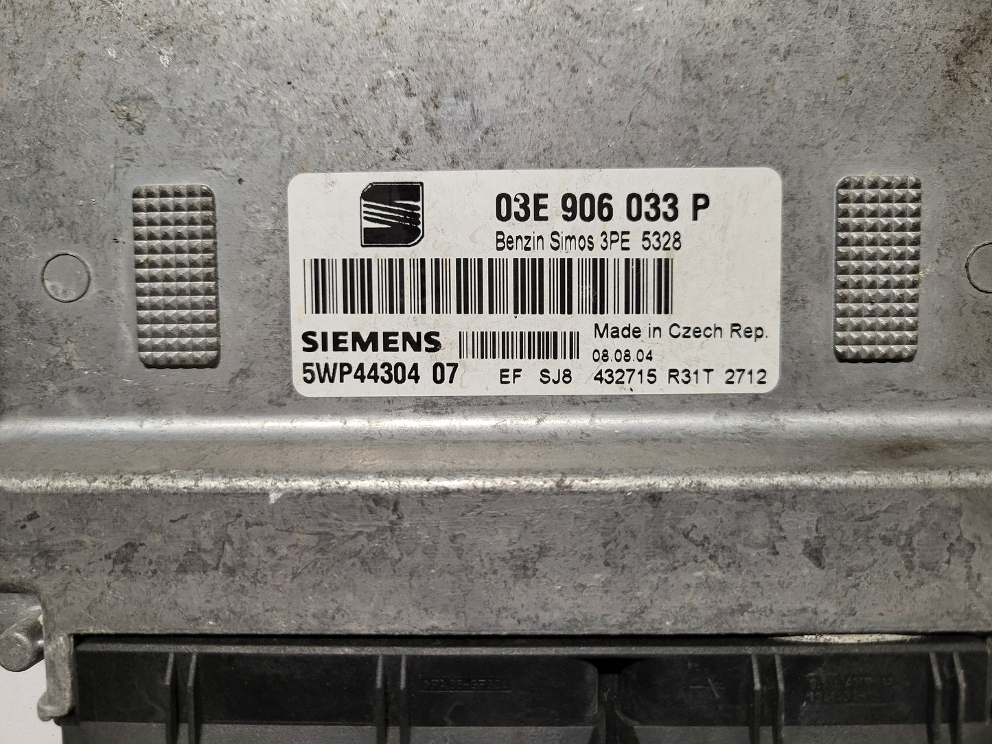 SEAT IBIZA ECU / 03E906033P / 5WP44304 07 / SIMOS 3PE SIEMENS
