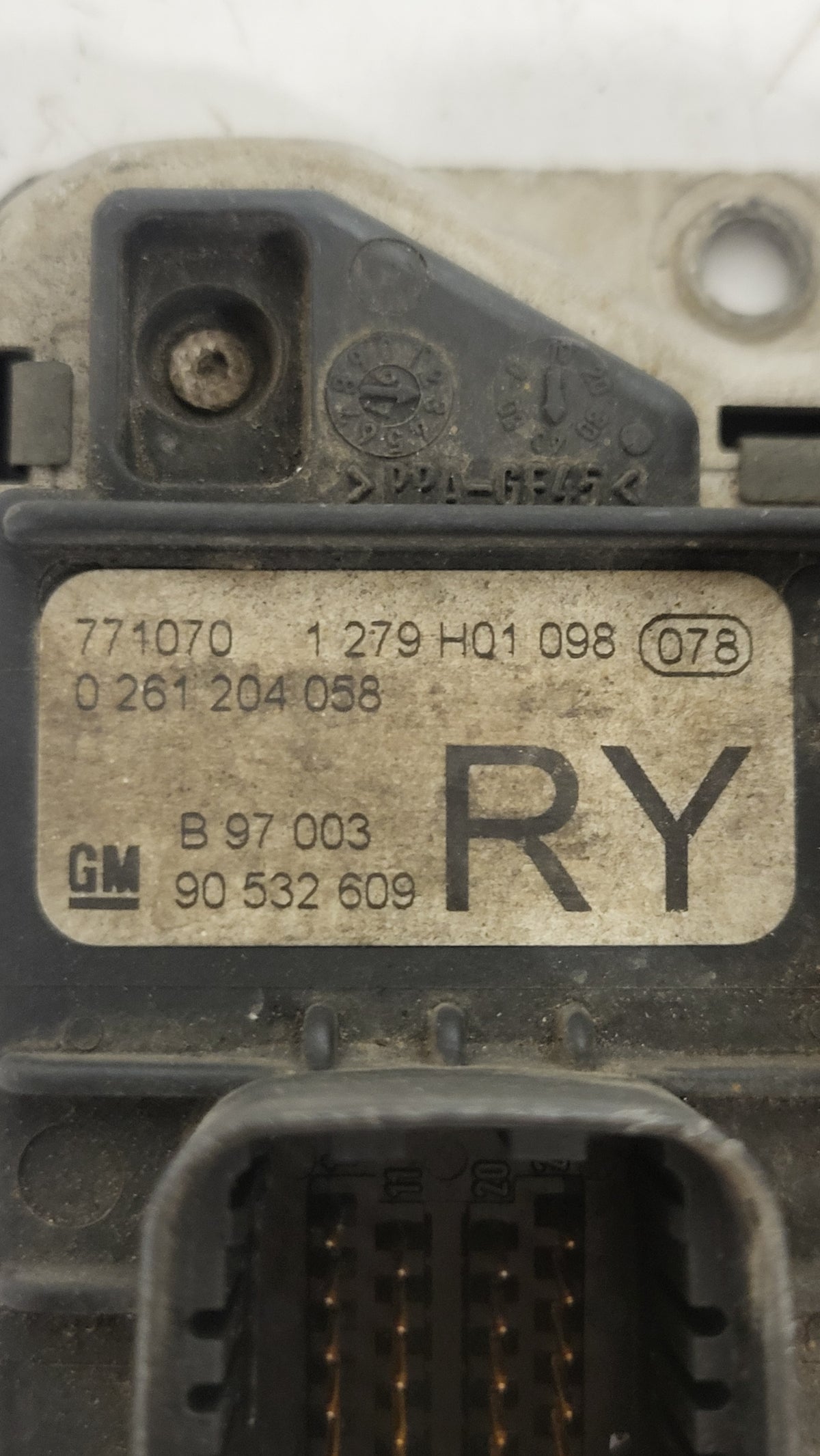 Opel Corsa 1.0 ECU / 0261204058 / 90532609 / RY / BOSCH - B40-13 - 2