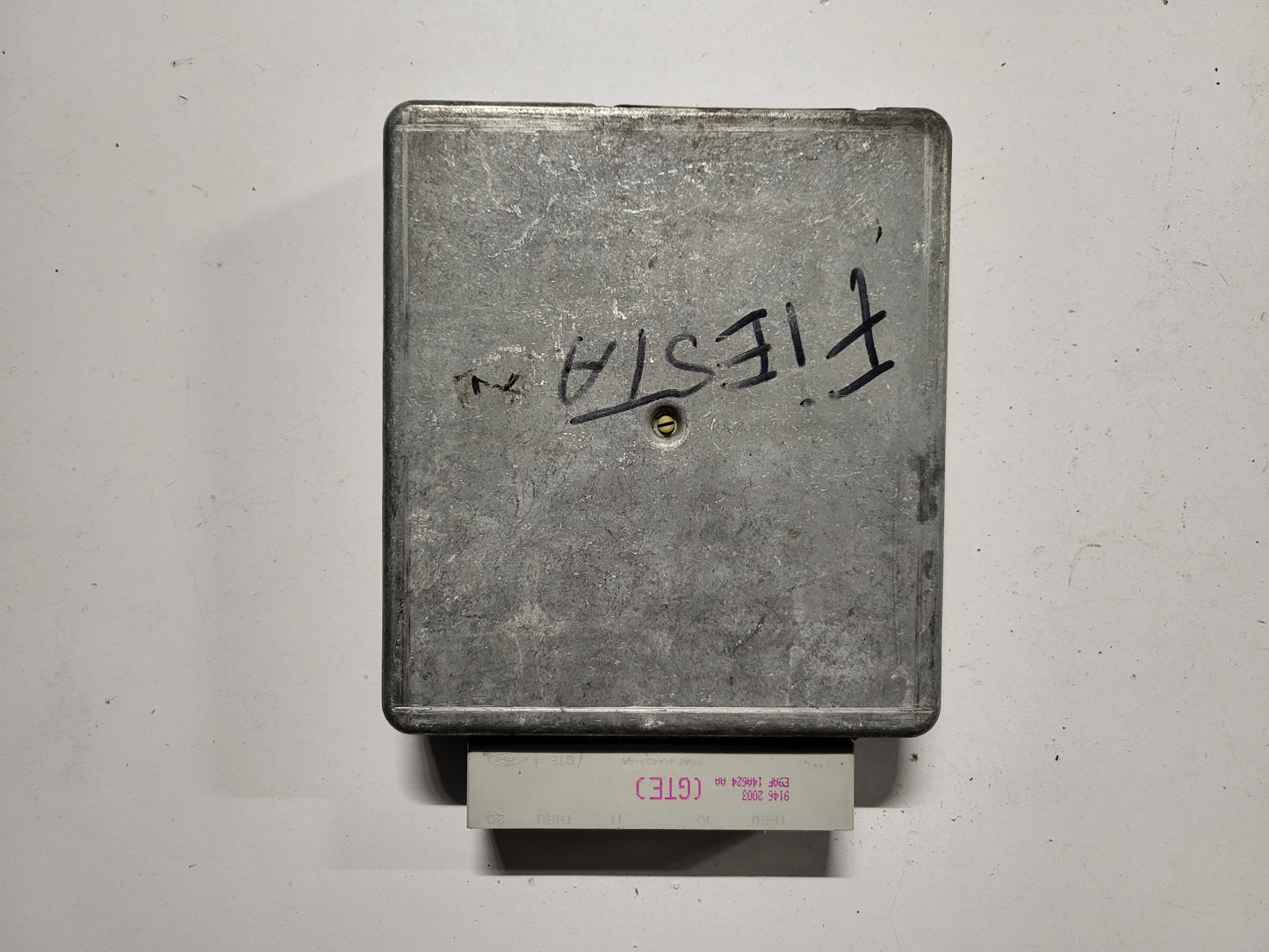 Ford Fiesta ECU / 92AB-12A650-GA / 2AGA / CSD-201 / EEC-IV