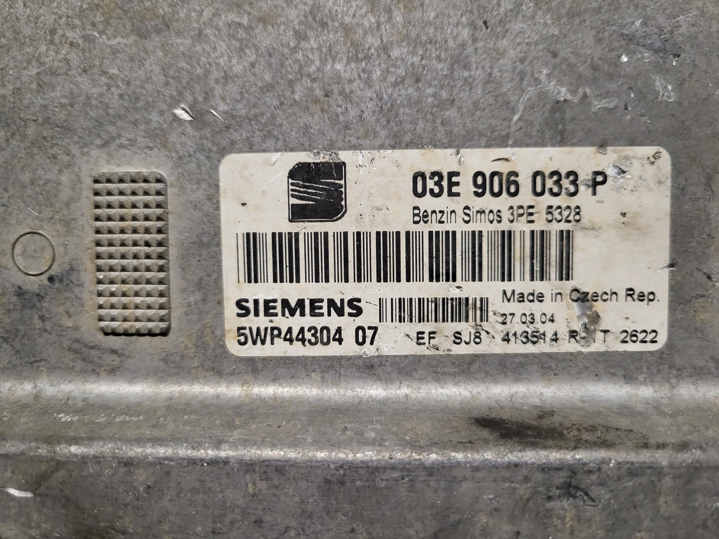 SEAT IBIZA ECU / 03E906033P / 5WP44304 07 / SIEMENS