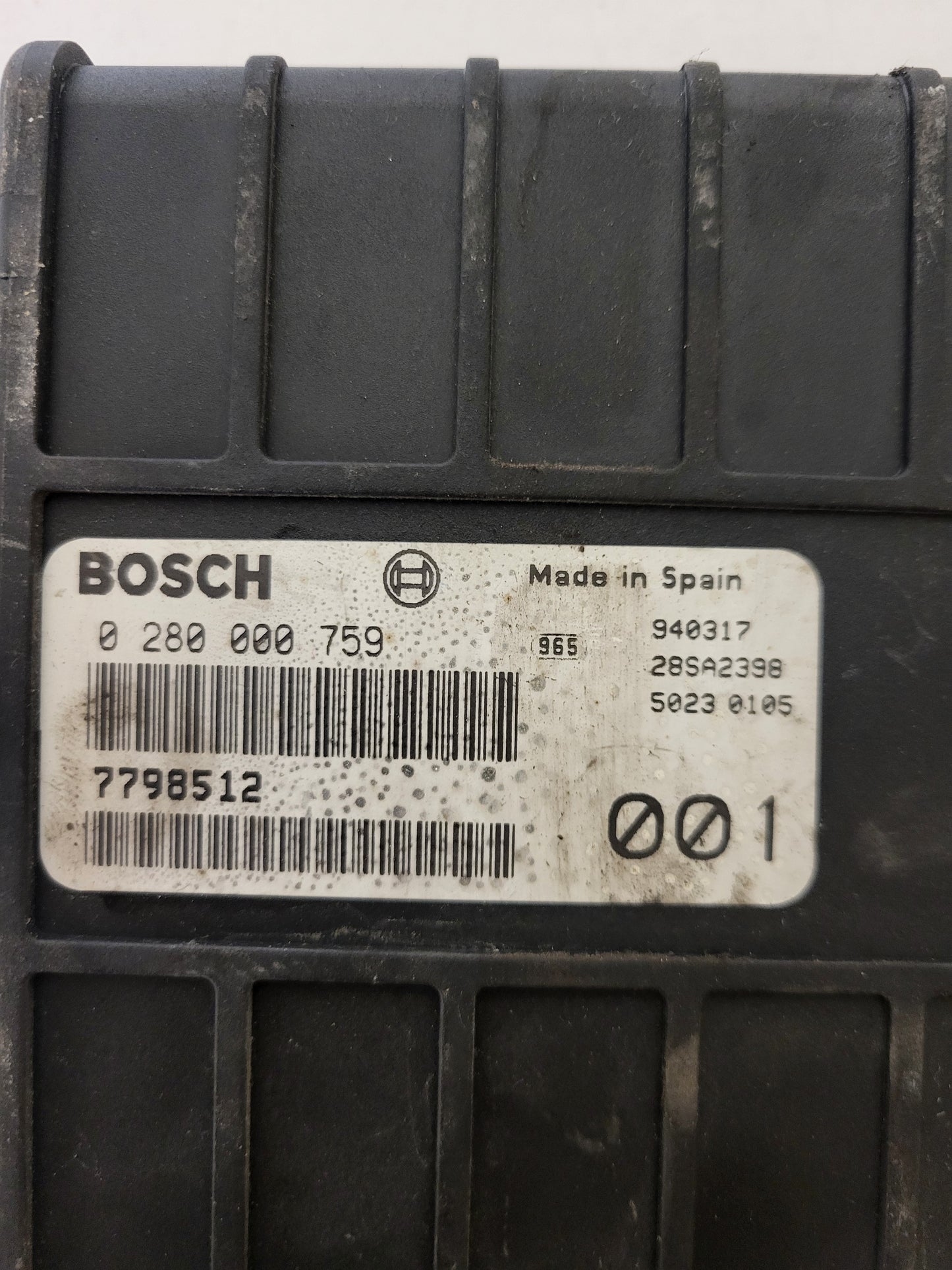 FIAT UNO ECU / 0280000759 / 7798512 / BOSCH