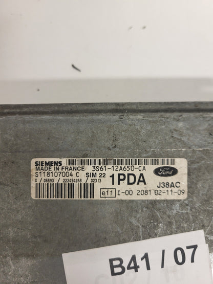 FORD FIESTA ECU / 3S61-12A650-CA S118107004 S118107004C 1PDA SIM22 3S6112A650CA