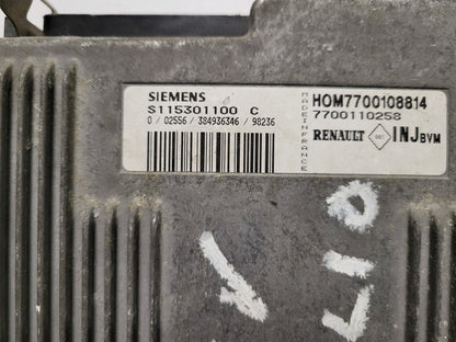 Renault ECU / S115301100C / HOM7700108814 / 7700110258 / S115301100 / SIEMENS