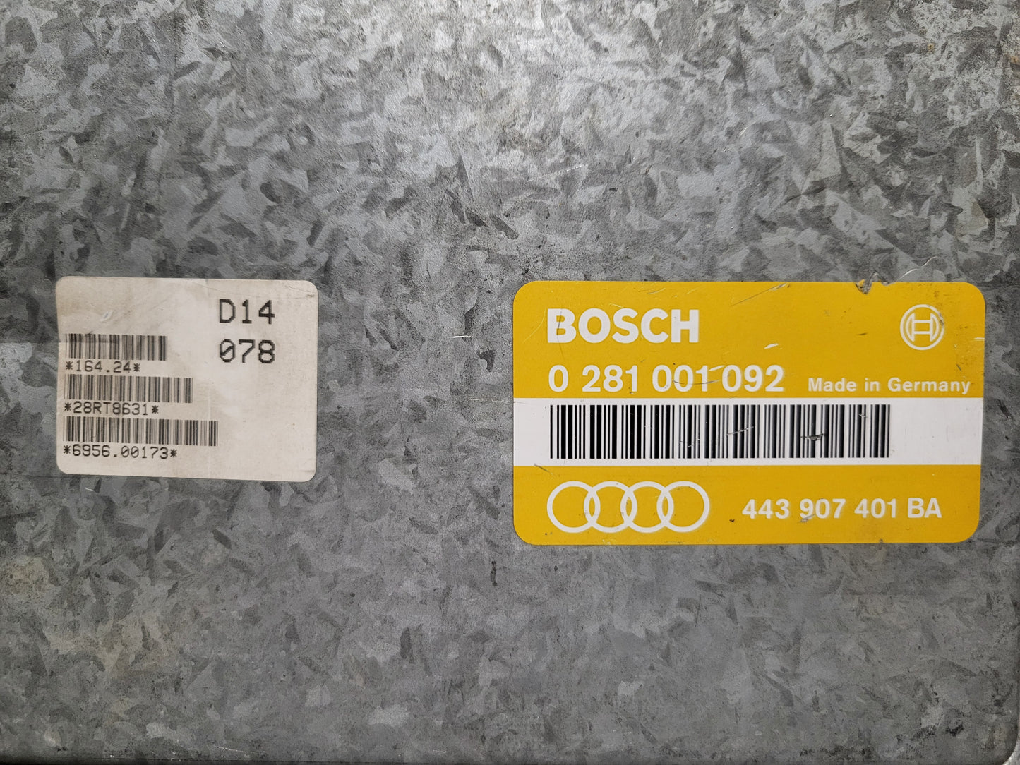 Audi ECU / 0281001092 / 443907401BA / BOSCH