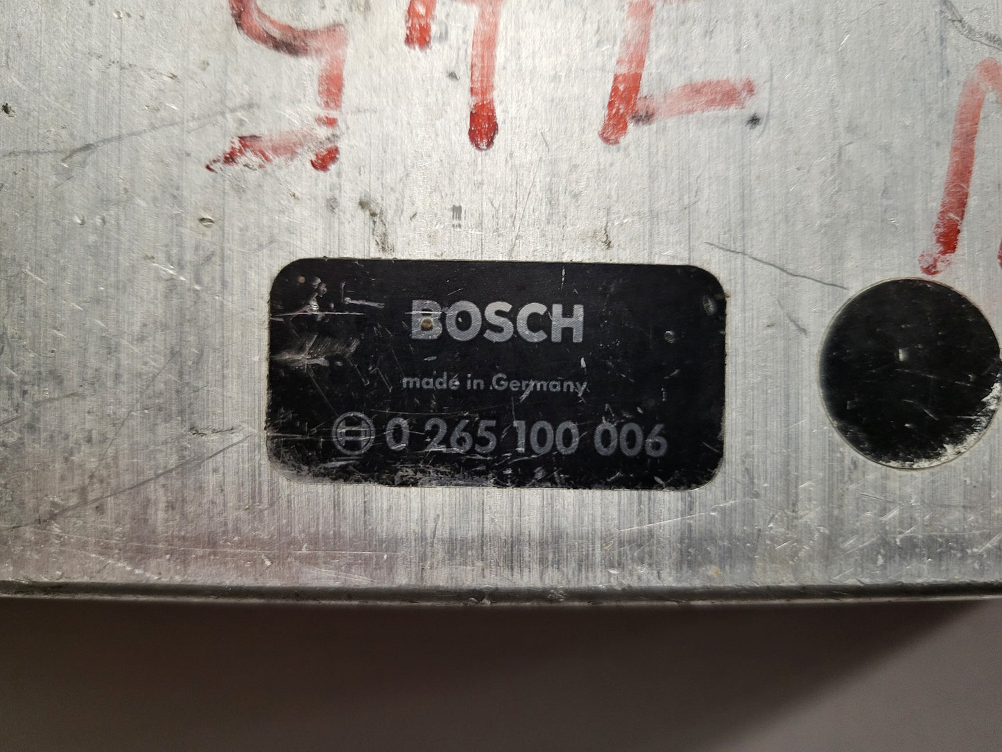 BMW 7 E23 ABS ECU / 0265100006 / BOSCH