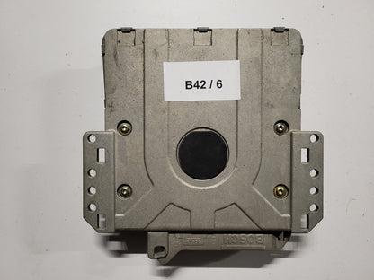 Peugeot ECU / 0261200664 / 9615045880 / BOSCH