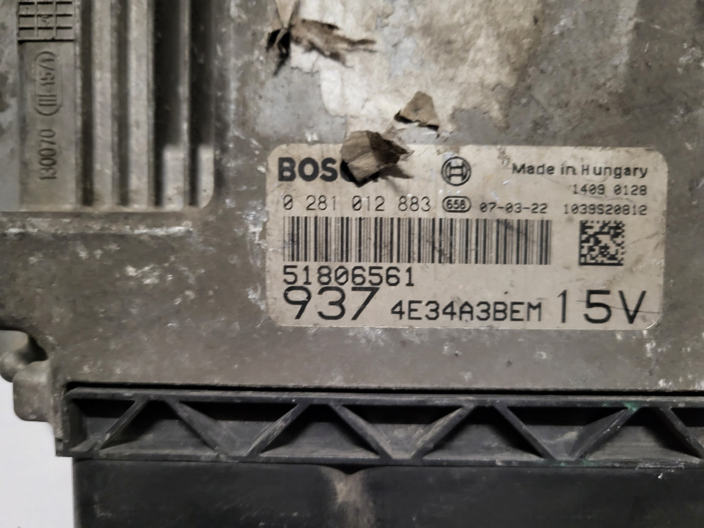 ALFA GT 1.9 JTD ECU / 0281012883 / 51806561 / BOSCH