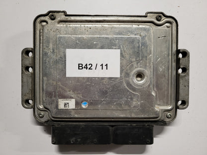 ALFA GT 1.9 JTD ECU / 0281012883 / 51806561 / BOSCH