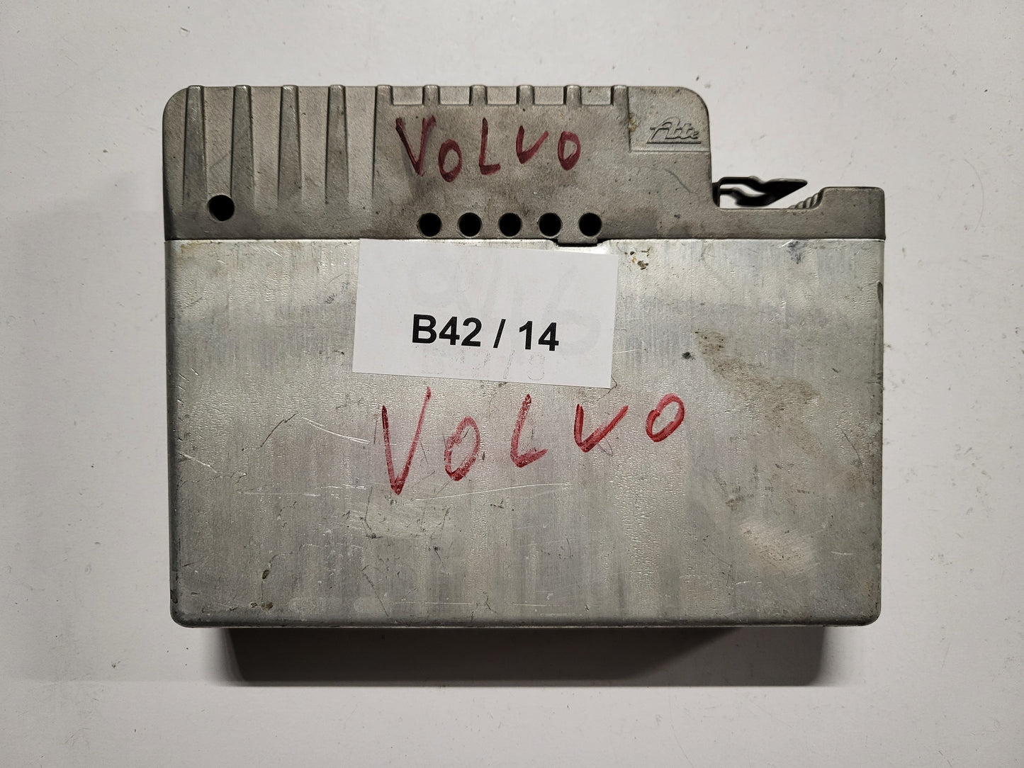 Volvo 440 460 ECU ABS / 3.433370 / 10.0935-0014.4 / ATE