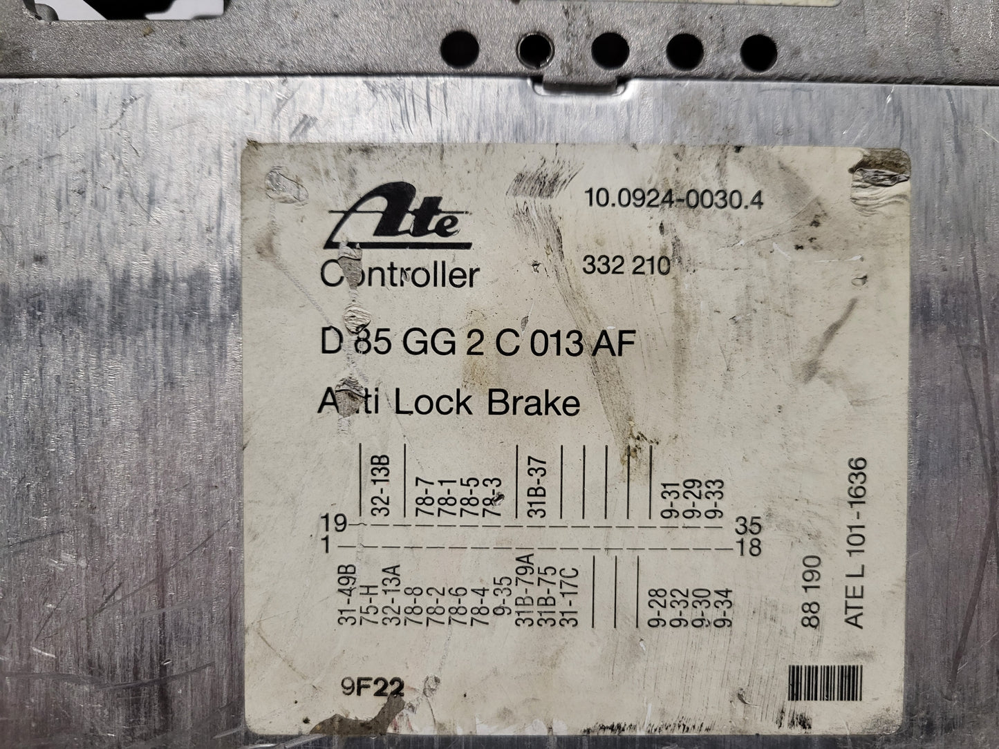 FORD SIERRA SCORPIO ECU ABS / D85GG2C013AF / 10.0924-0030.4 / ATE