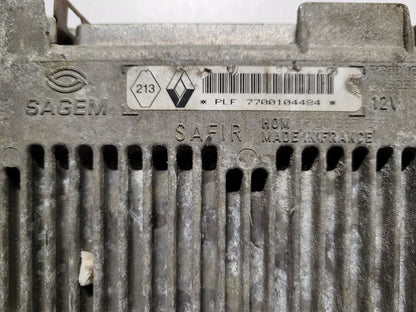 Renault Twingo ECU / 7700104484 / 7700867277 / 21625023-6 / SAGEM
