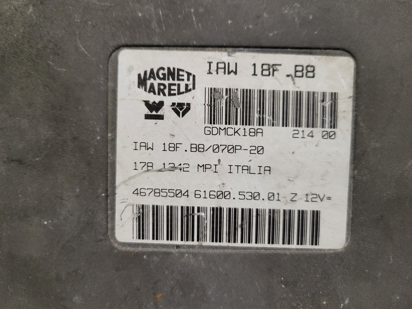 Fiat Palio ECU / IAW 18F.B8 / 46785504 / 61600.530.01 / MAGNETI MARELLI