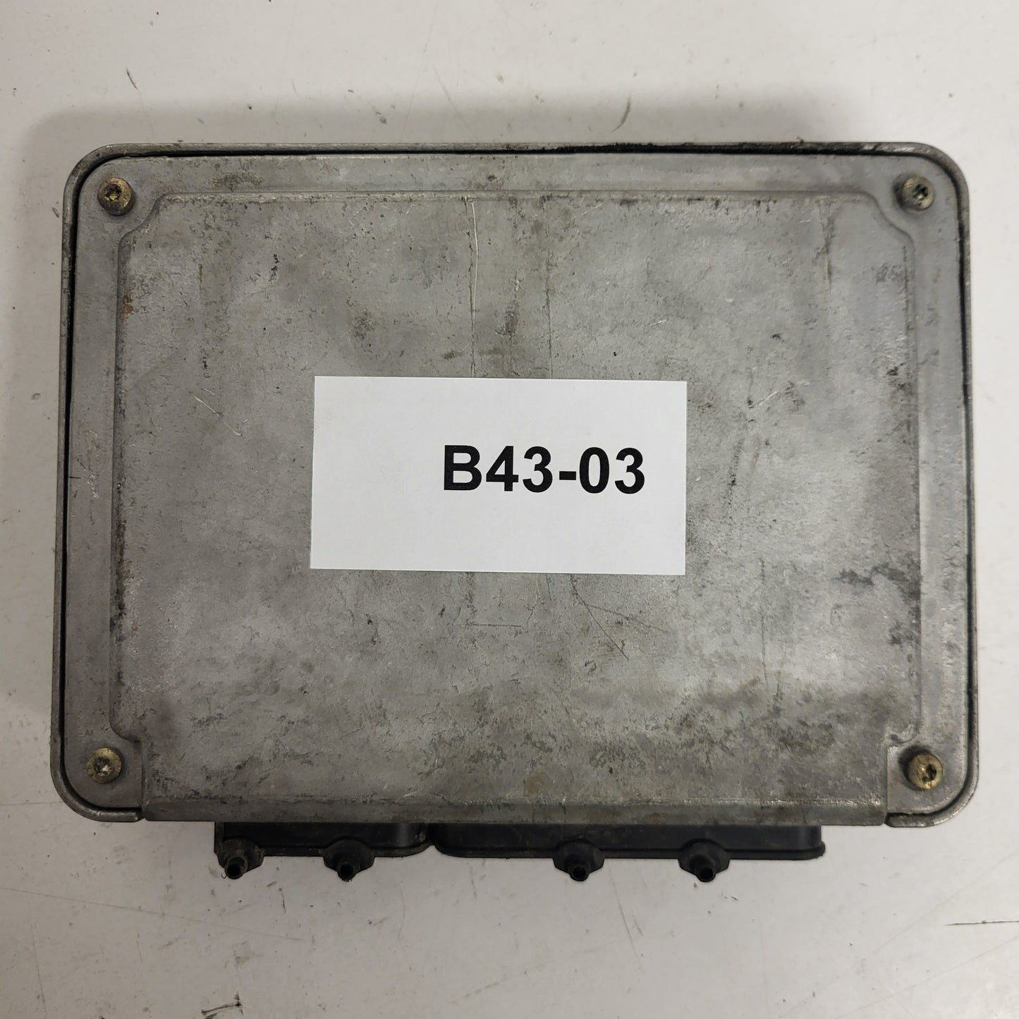 VW GOLF 4 ECU / 038906018BL / 0281001845 / BOSCH