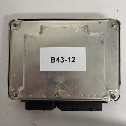 VW PASSAT 1.9 ECU / 038906019BK / 0281010305 / BOSCH