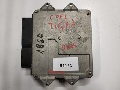 OPEL TIGRA 1.3 JTD NT4 ECU / FGP 55198928 / MJD6J0.T2 / 7160006503 / MAGNETI