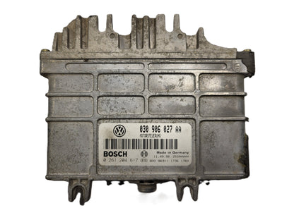 VOLKSWAGEN POLO ECU / 030906027AA / 0261204617 / BOSCH