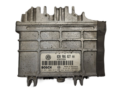 VOLKSWAGEN POLO ECU / 030906027AA / 0261204617 / BOSCH
