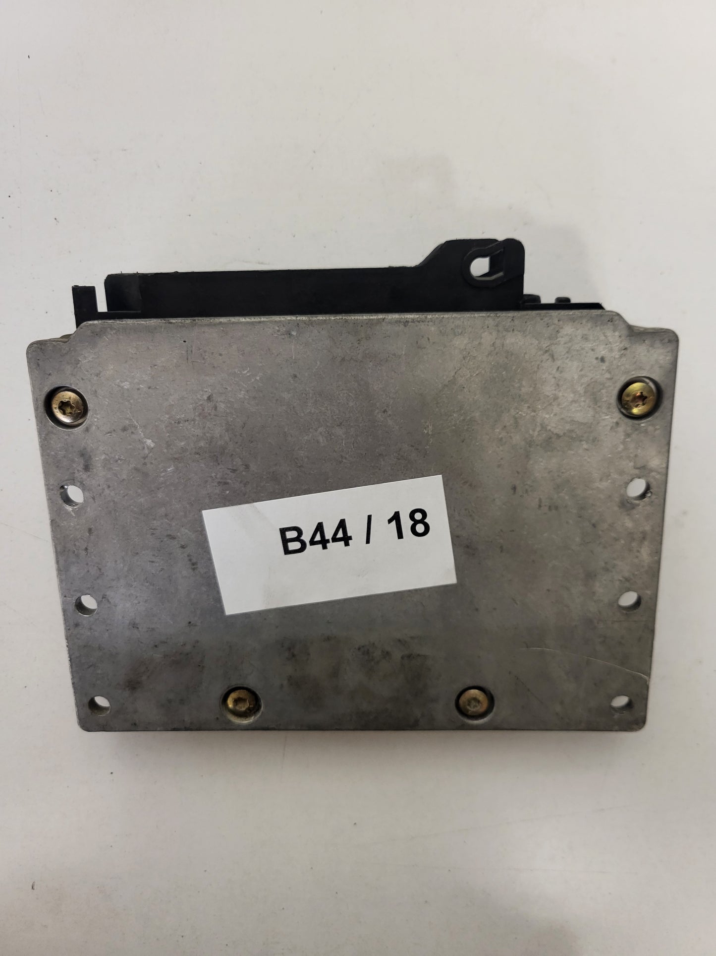 Peugeot 406 ECU / 0281001262 / 9624519580 / XUDBC02 / BOSCH
