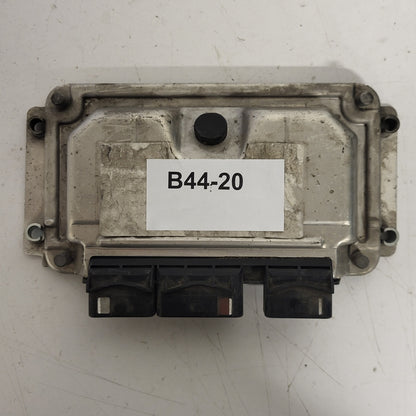 PEUGEOT 206 ECU / 0261206942 / ME7.4.4 / 9638783480 / BOSCH