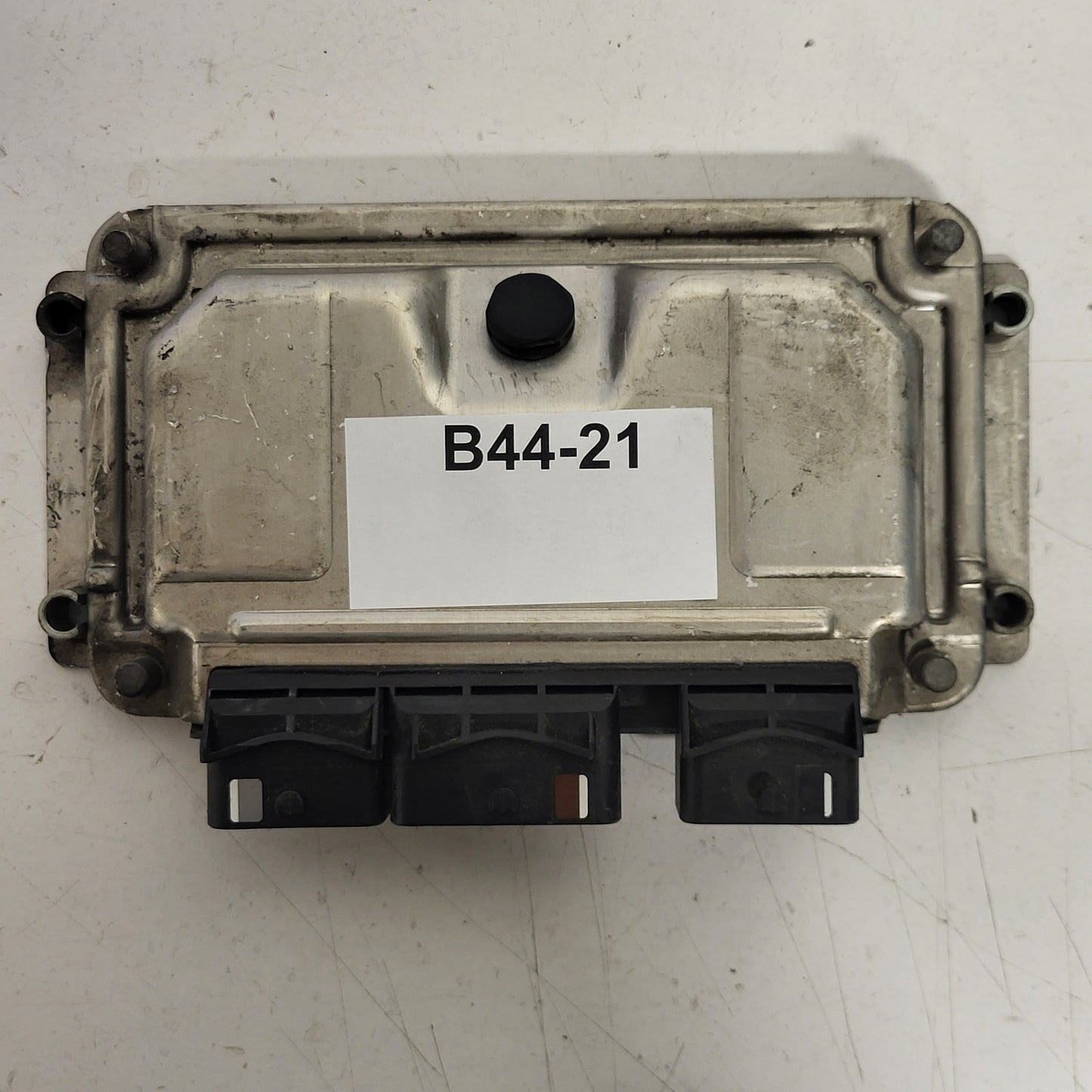 Citroen Xsara ECU / 0261207318 / 9648483480 / 9643897580 / M7.4.4 / BOSCH
