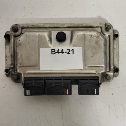 Citroen Xsara ECU / 0261207318 / 9648483480 / 9643897580 / M7.4.4 / BOSCH