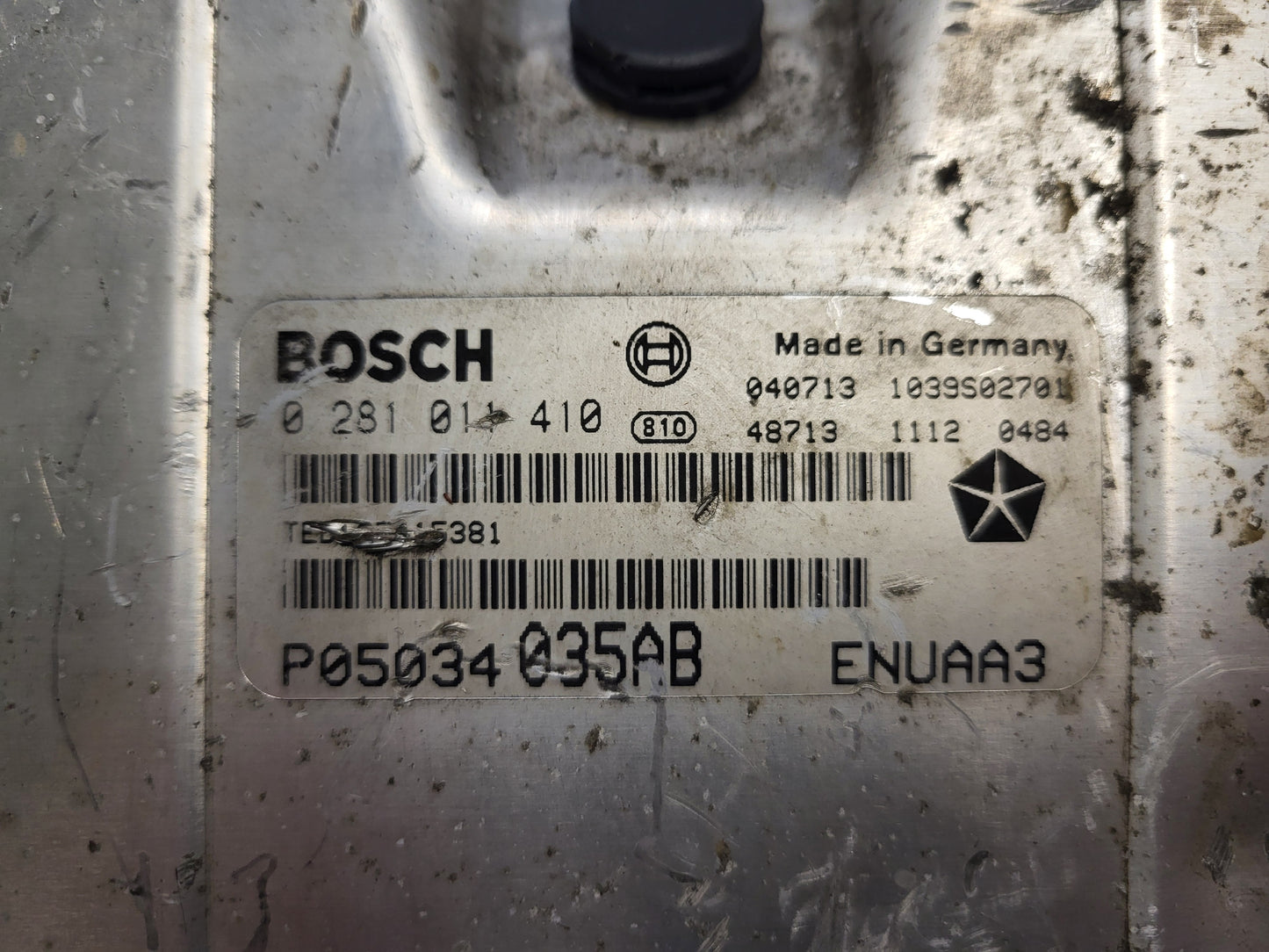 CHRYSLER PT CRUISER ECU / 0281011410 / P05034035AB / BOSCH