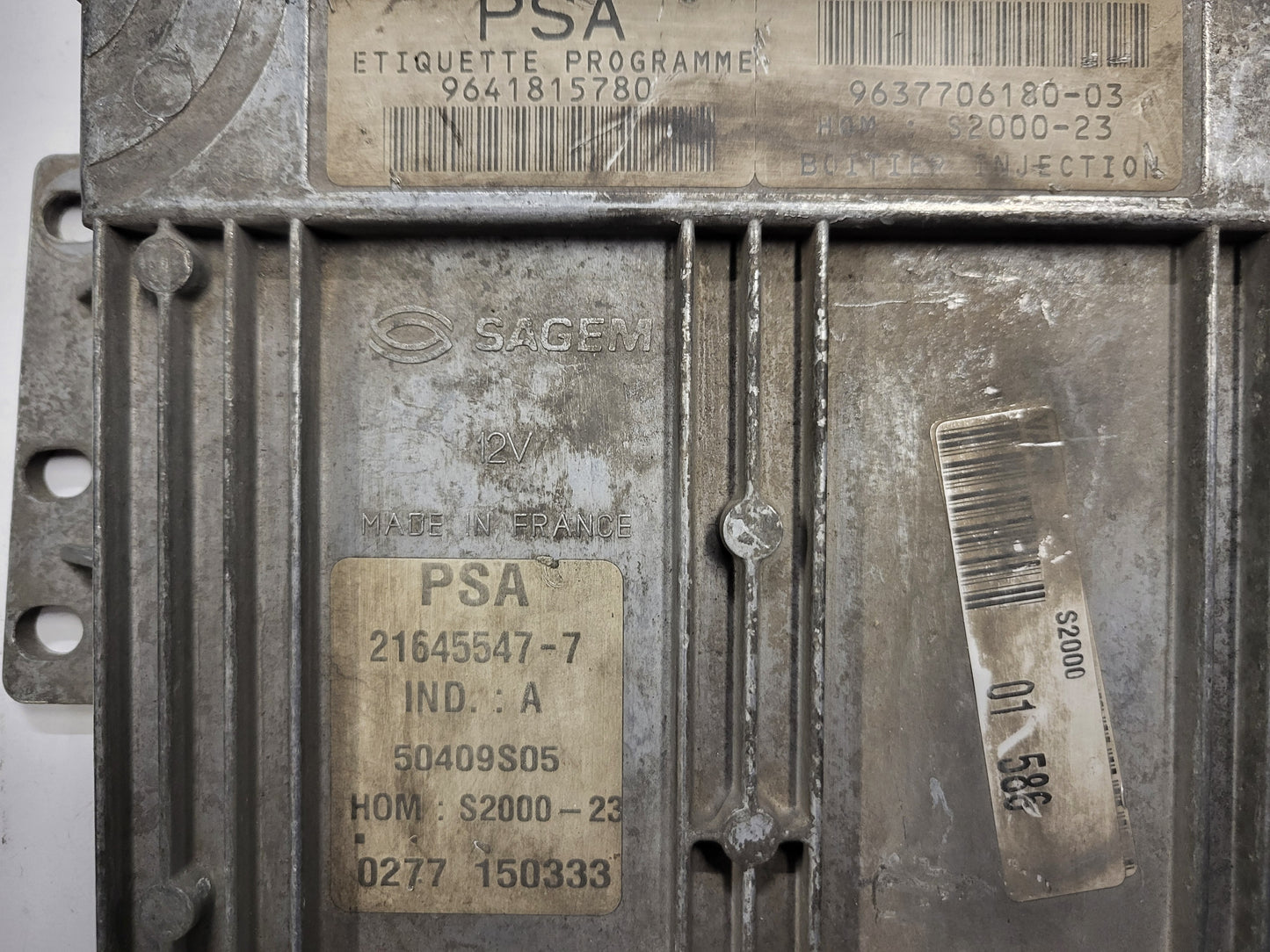 Peugeot 206 ECU / 9641815780 / 9637706180-03 / 21645547-7 / SAGEM